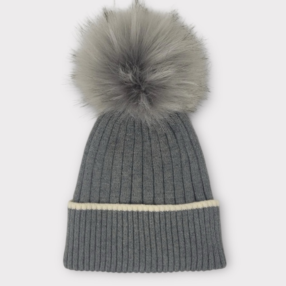 NWT Kyi Kyi Women’s Ribo Faux Fur Beanie Hat Stocking Stuffer Gift Warm